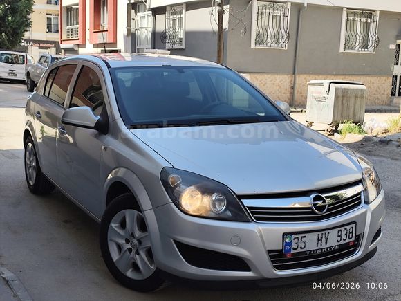 Astra 1.6 Essentia 2013 Model 120.000KM