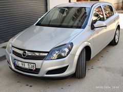 Astra 1.6 Essentia 2013 Model 120.000KM
