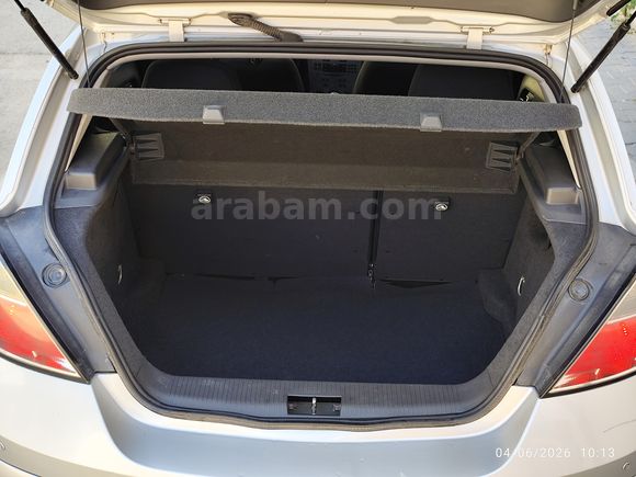 Astra 1.6 Essentia 2013 Model 120.000KM