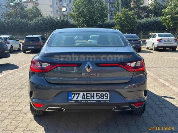ÖZ BARIŞ | 2023 MEGANE 1.3TCe TOUCH EDC | TAKASLI | HATASIZ