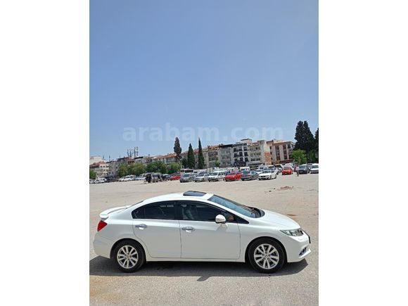 Sahibinden Honda Civic 1.6i VTEC Eco Elegance 2012 Model
