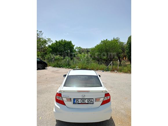 Sahibinden Honda Civic 1.6i VTEC Eco Elegance 2012 Model