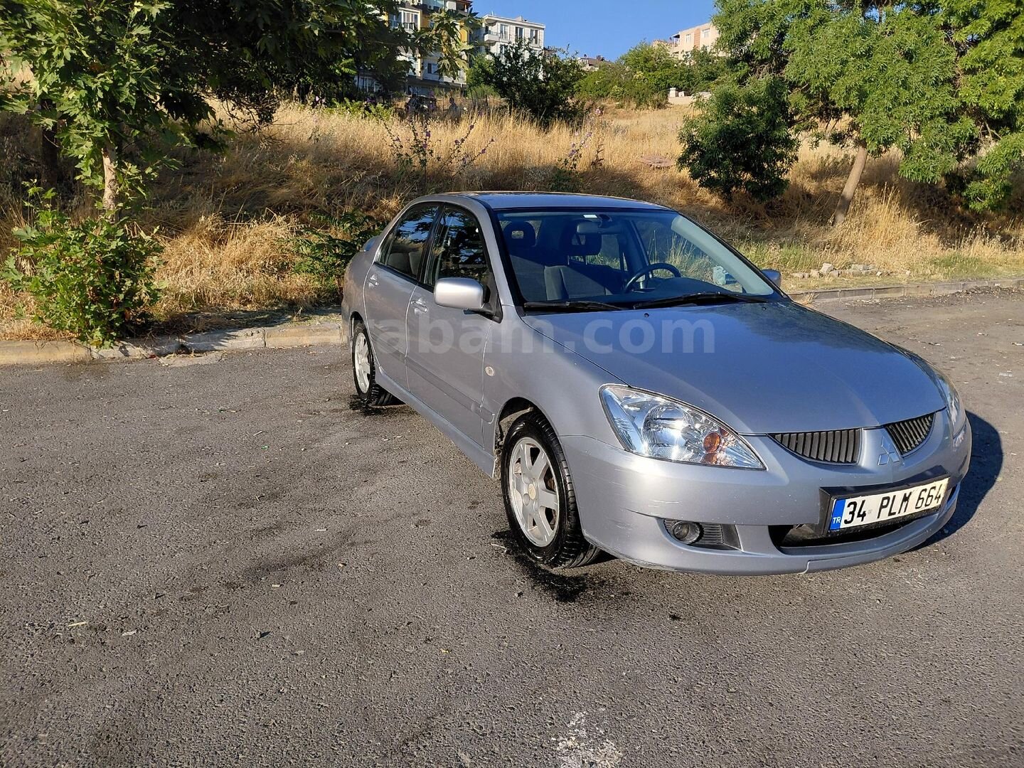 Sahibinden Mitsubishi Lancer 1.6 Invite 2005 Model İstanbul 147.000 km Gri (Gümüş) 3