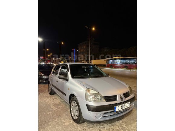 Sahibinden Renault Clio 1.2 Authentique 2004 Model  200.465 km Gri