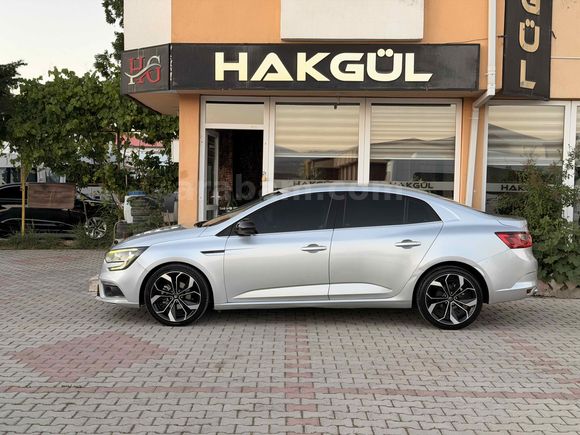 Galeriden Renault Megane 1.5 dCi Touch 2018 Model Van