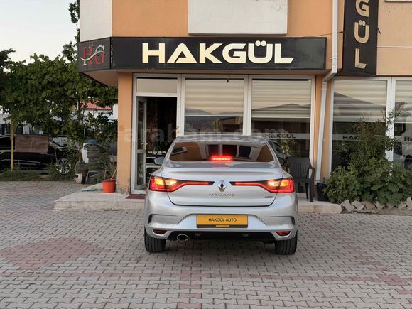 Galeriden Renault Megane 1.5 dCi Touch 2018 Model Van