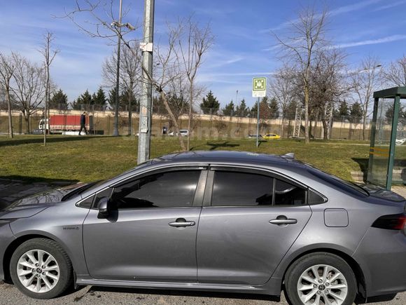 Sahibinden Toyota Corolla 1.8 Hybrid Dream 2021 Model 