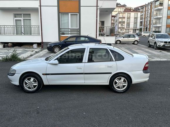 Opel Vecra 2.0 CD Masrafsiz 