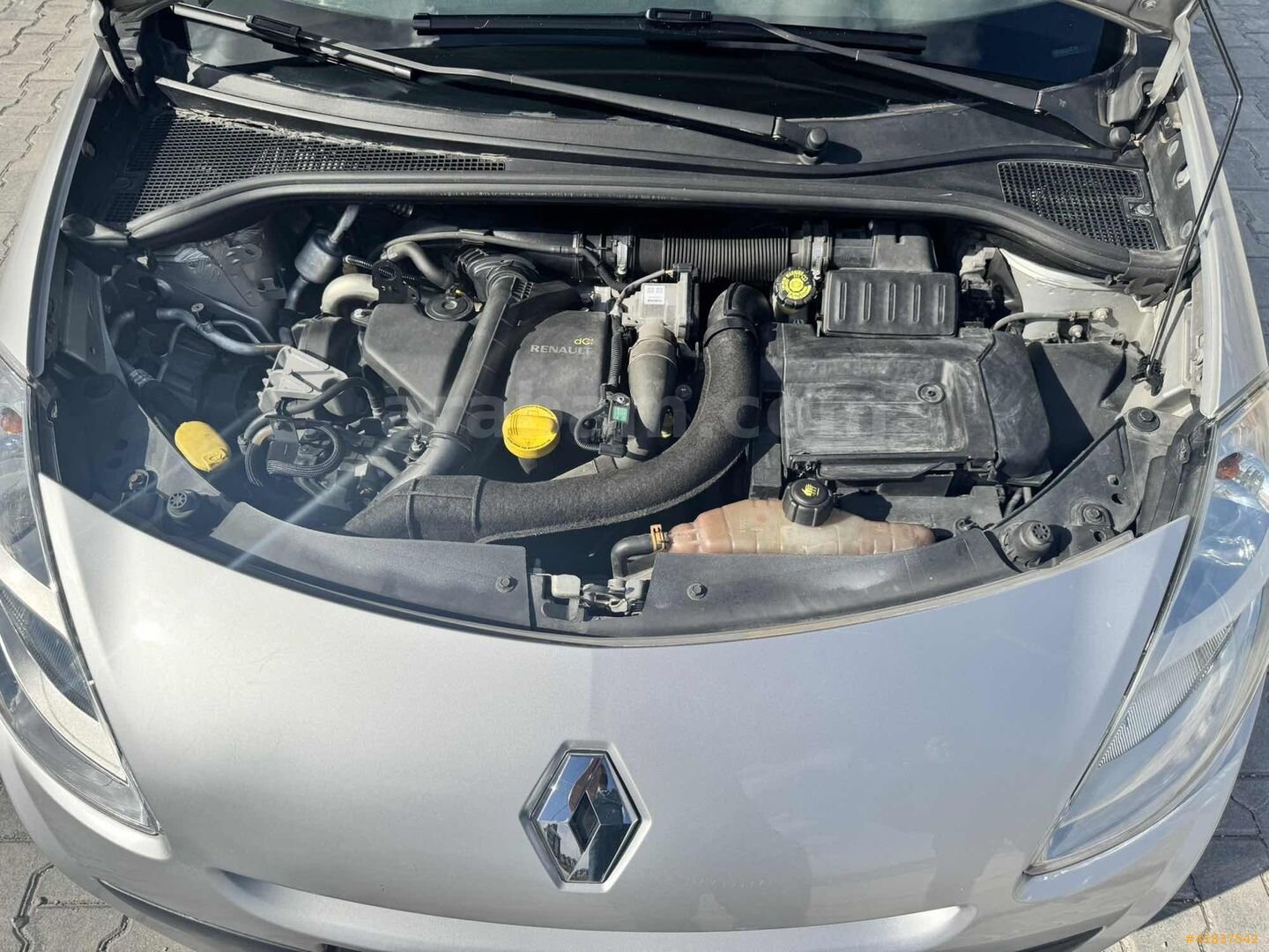 Galeriden Renault Clio 1.5 dCi Grandtour Authentique 2012 Model Eskişehir 198.000 km Gri 5