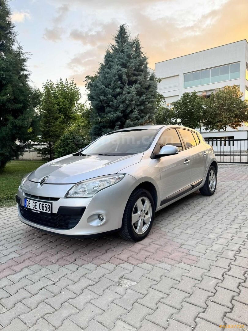 Galeriden Renault Megane 1.5 dCi Expression 2011 Model Eskişehir 195.000 km Gri 7