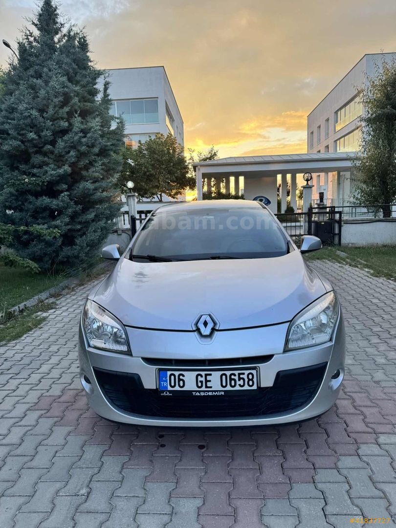 Galeriden Renault Megane 1.5 dCi Expression 2011 Model Eskişehir 195.000 km Gri 1