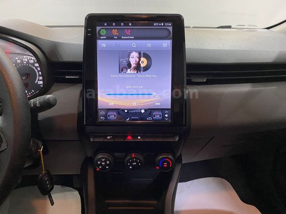 otomobil Renault Clio 1.0 SCe Joy