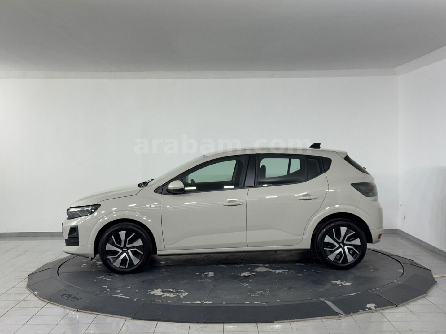 Renault Yetkili Bayi Günerlerden Hatasız Sandero Expression 5