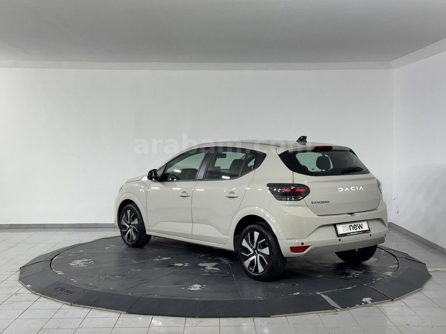 Renault Yetkili Bayi Günerlerden Hatasız Sandero Expression 6