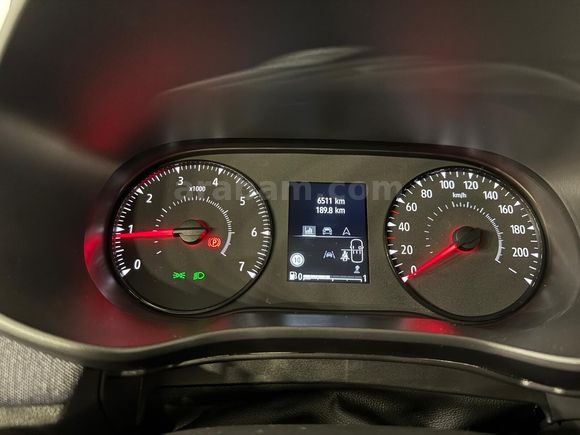Renault Yetkili Bayi Günerlerden Hatasız Sandero Expression