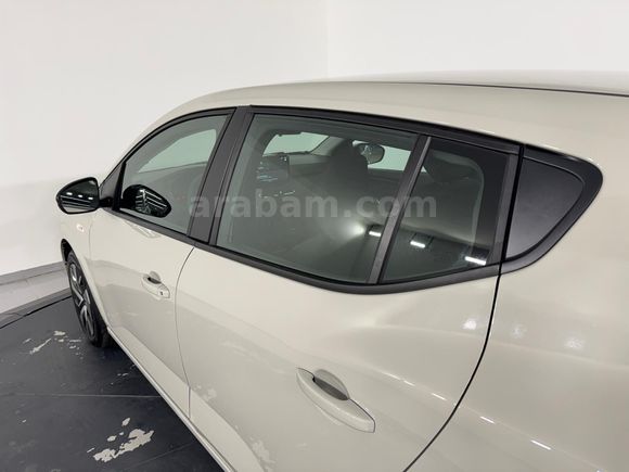 Renault Yetkili Bayi Günerlerden Hatasız Sandero Expression