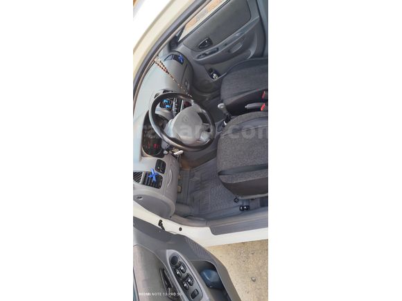 Sahibinden Hyundai Accent 1.3 Admire 2004 Model