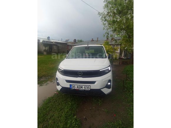 Sahibinden Opel Combo 1.5 CDTI Essential 2025 Model Kars 14.000 km Beyaz