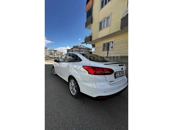 Öğretmenden Ford Focus 