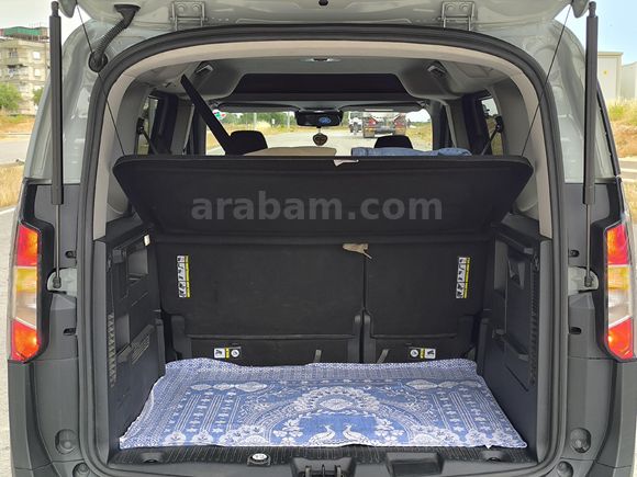 Sahibinden Ford Tourneo Courier 1.5 EcoBlue Titanium 2024 Model