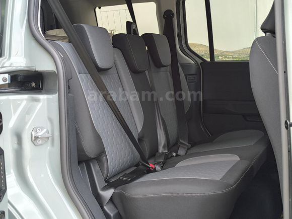 Sahibinden Ford Tourneo Courier 1.5 EcoBlue Titanium 2024 Model