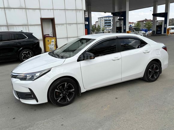 Memurdan temiz COROLLA