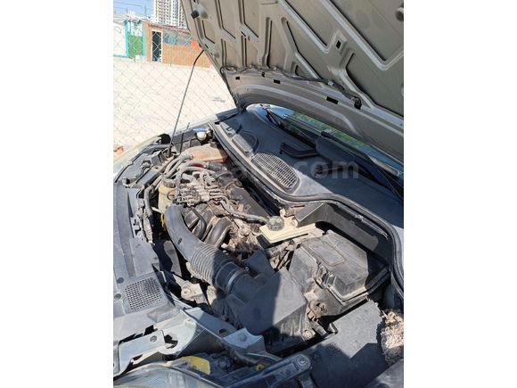 ACİL SATILIK                                 Sahibinden Ford C-Max 1.6 Trend 2004 Model