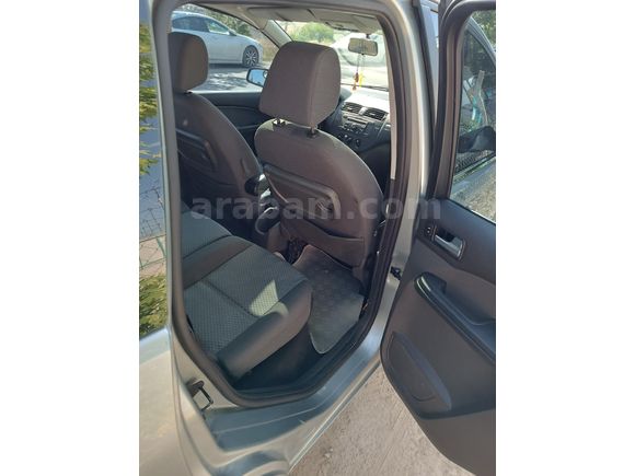 ACİL SATILIK                                 Sahibinden Ford C-Max 1.6 Trend 2004 Model