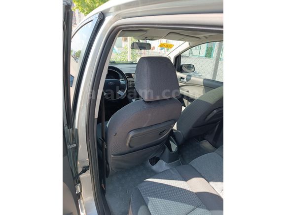 ACİL SATILIK                                 Sahibinden Ford C-Max 1.6 Trend 2004 Model