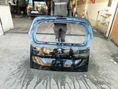 PEUGEOT RİFTER SİYAH BAGAJ KAPAĞI ORJINAL BOYASIZ