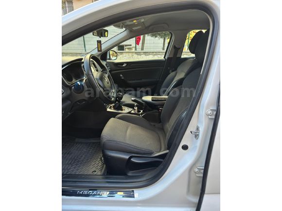 Sahibinden Renault Megane 1.3 TCe Joy 2020 Model