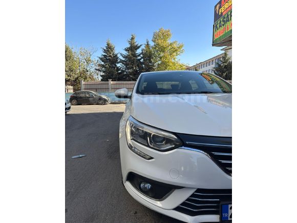 Sahibinden Renault Megane 1.3 TCe Joy 2020 Model