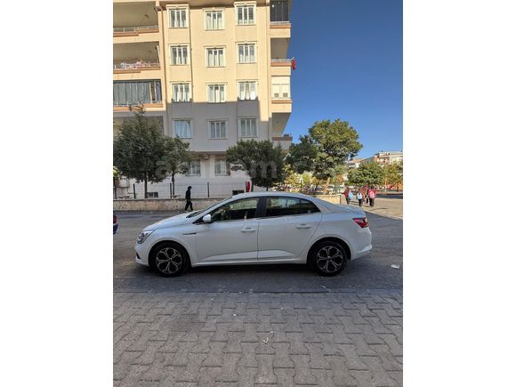Sahibinden Renault Megane 1.3 TCe Joy 2020 Model