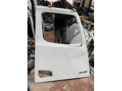 MERCEDES ACTROS 4145 SAĞ ÖN KAPI ORJINAL GÖÇÜKLÜK