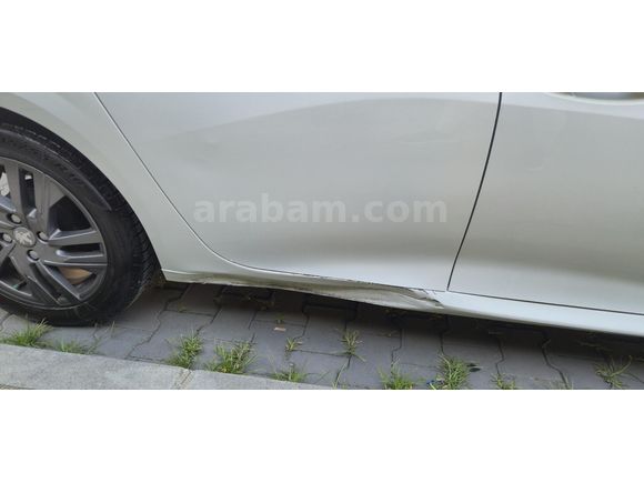 Sahibinden Peugeot 208 1.2 PureTech Active 2021 Model