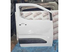 TOYOTA PROACE CITY BEYAZ SAĞ ÖN KAPI ORJINAL LOKALLIK