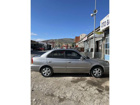 Sahibinden Hyundai Accent 1.5 CRDi Admire 2004 Model 