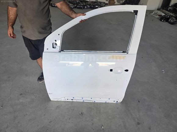 RENAULT EXPRESS BEYAZ SOL ÖN KAPI ORJINAL GÖÇÜKLÜK