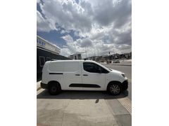 Sahibinden Peugeot Partner 1.5 BlueHDI Comfort 2023 Model 