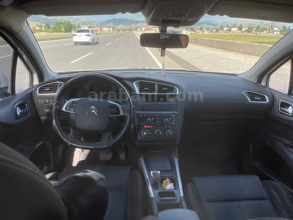 Sahibinden Citroen C4 1.6 e-HDi Confort 2013 Model 