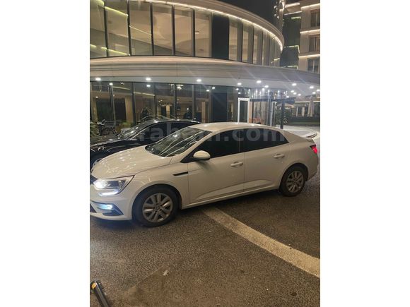 Sahibinden Renault Megane 1.3 TCe Joy 2021 Model 