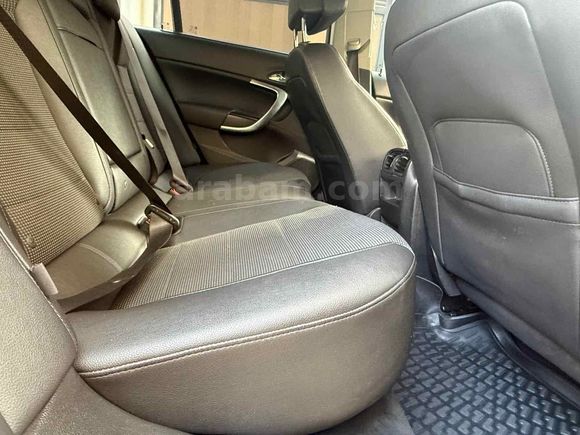 Sahibinden Opel Insignia 2.0 CDTI Cosmo 2010 Model 