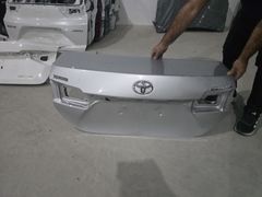 2013/2018 TOYOTA COROLLA GRİ BAGAJ KAPAĞI ORJINAL BOYASIZ