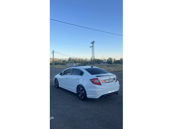 Sahibinden Honda Civic 1.6i VTEC Eco Elegance 2013 Model 