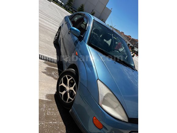 Sahibinden Ford Focus 1.6 Ghia 2001 Model