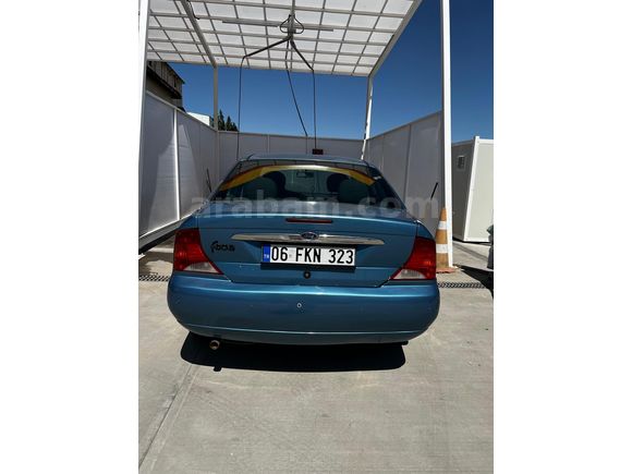 Sahibinden Ford Focus 1.6 Ghia 2001 Model