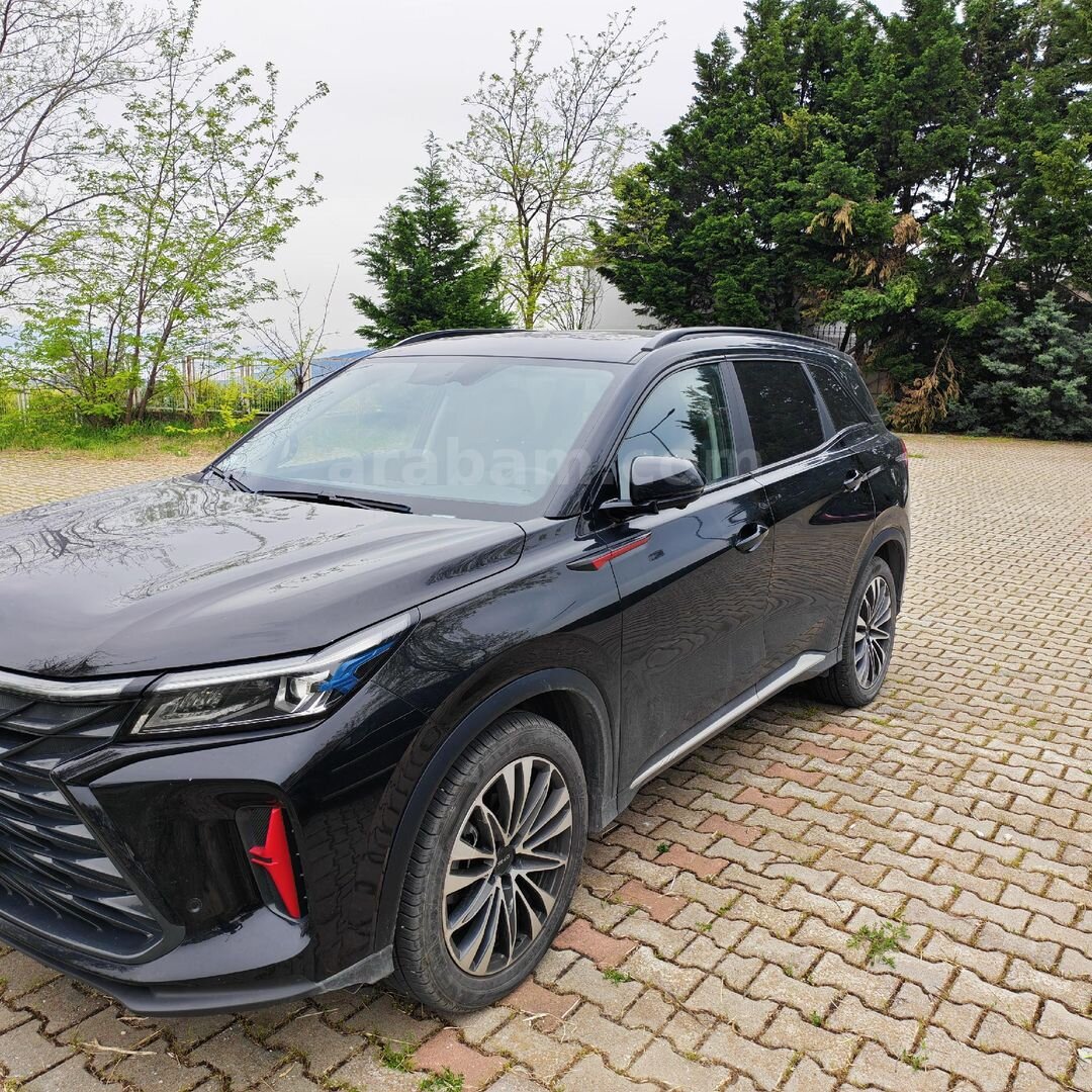 Sahibinden DFSK E5 1.5 Trend Elegance 2024 Model Bursa 15.500 km Siyah 2