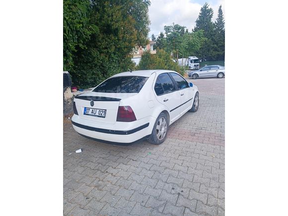 Sahibinden Volkswagen Bora 1.6 Trendline 2000 Model