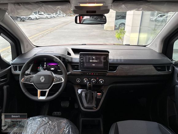 2026 KANGOO MULTİX 1.5 İCONİC + TECNOLOGY PAKET*HATASIZ*15 KM*