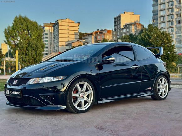 ULS MOTORS 'DAN 2008 CİVİC TYPE-R ( ÖZEL PLAKA 34-RRR-55 )